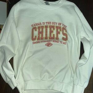 White Chiefs Graphic Sweatshirt